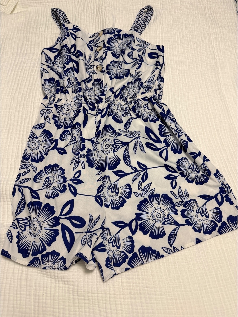 Tropical Vacay Rdy Women's Blue and White Floral Print Romper with Button Detail